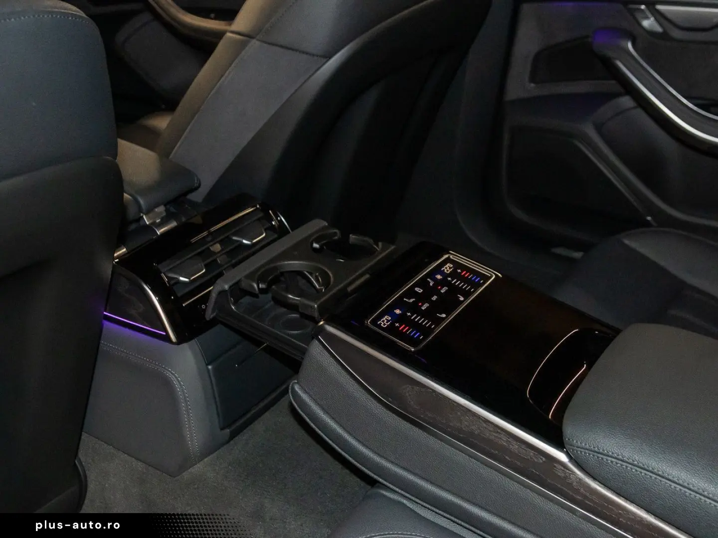 AUDI A8 55 TFSI quattro HeadUp Pano B&O