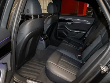 AUDI A8 55 TFSI quattro HeadUp Pano B&O