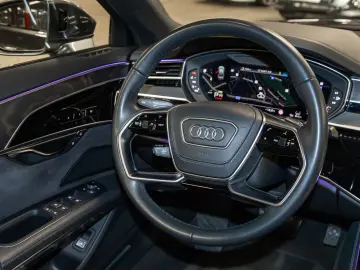 AUDI A8 55 TFSI quattro HeadUp Pano B&O