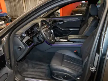 AUDI A8 55 TFSI quattro HeadUp Pano B&O