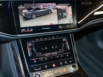 AUDI A8 55 TFSI quattro HeadUp Pano B&O