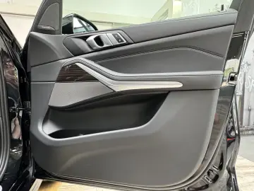 BMW X5 xDrive30d M Sport Pro Sitzlüft. Pano ACC 360