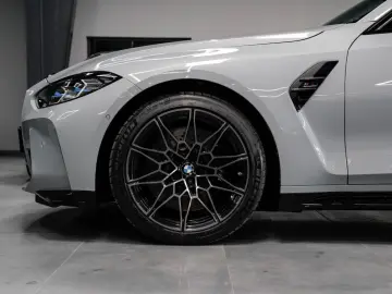 BMW M3 Comp xDrive Carbon-MDrivers-Laser-ACC-HuD-H&K