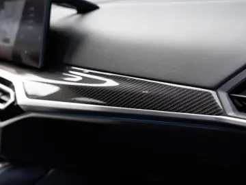 BMW M3 Comp xDrive Carbon-MDrivers-Laser-ACC-HuD-H&K