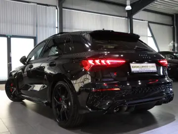 AUDI RS3 SPORTBACK 2.5 TFSI Q RS-DESIGN BLACK