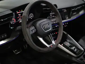 AUDI RS3 SPORTBACK 2.5 TFSI Q RS-DESIGN BLACK