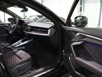 AUDI RS3 SPORTBACK 2.5 TFSI Q RS-DESIGN BLACK