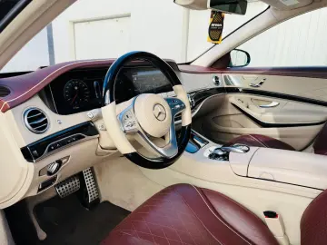 Mercedes-Benz S 560