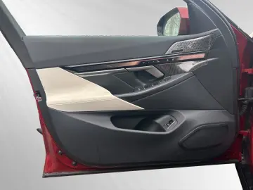 BMW 550e xDrive M Sport AHK Pano Head-Up