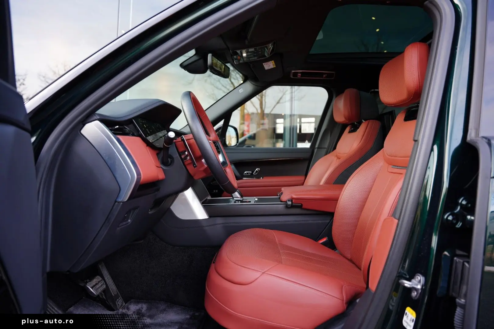 LAND ROVER Range Rover 4.4 P615 SV Bespoke Interior