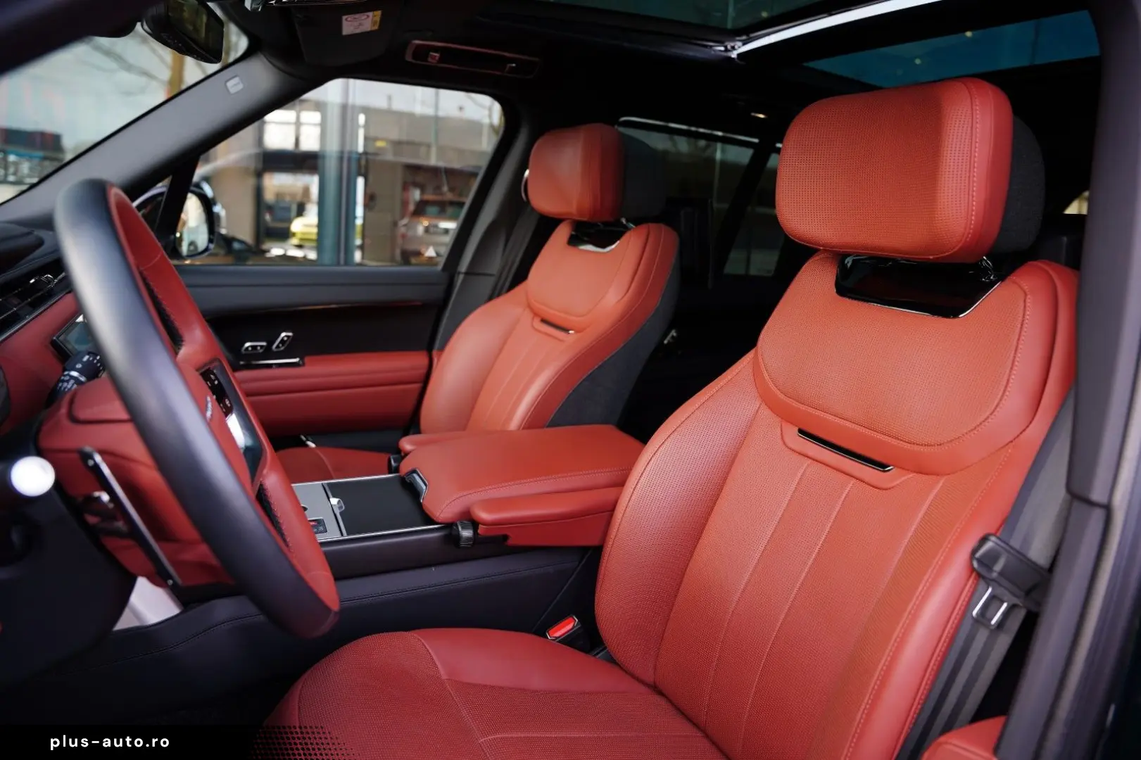 LAND ROVER Range Rover 4.4 P615 SV Bespoke Interior