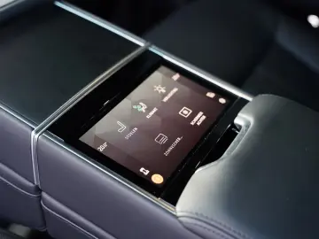 LAND ROVER Range Rover 4.4 P615 SV Bespoke Interior