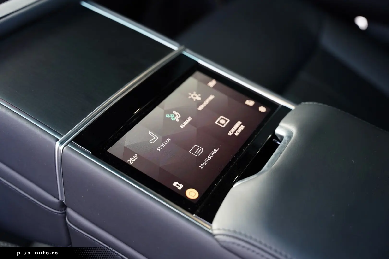 LAND ROVER Range Rover 4.4 P615 SV Bespoke Interior