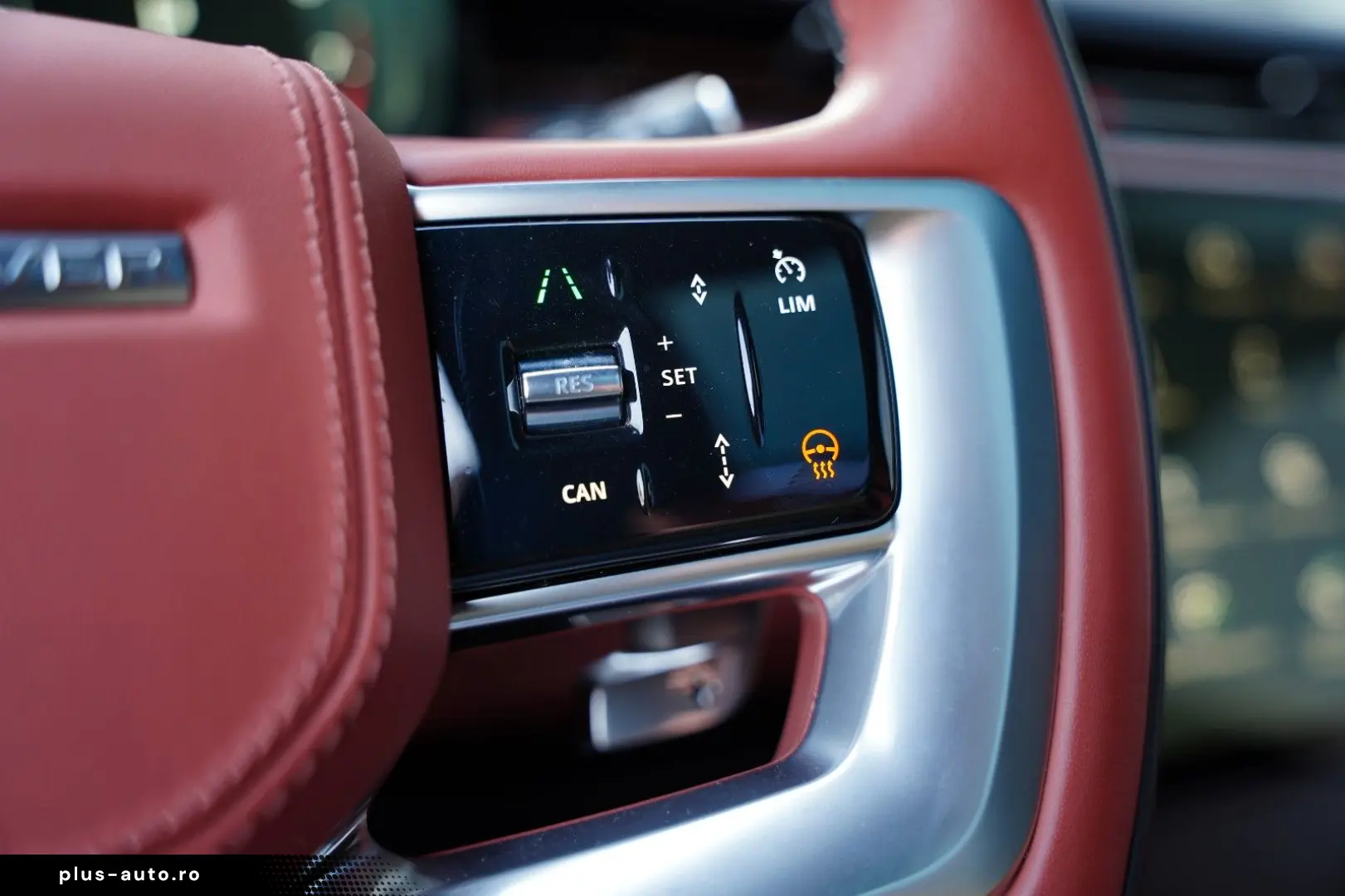 LAND ROVER Range Rover 4.4 P615 SV Bespoke Interior