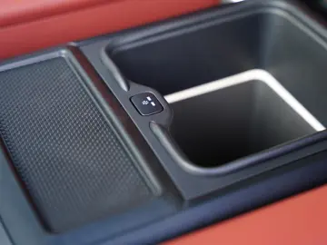 LAND ROVER Range Rover 4.4 P615 SV Bespoke Interior