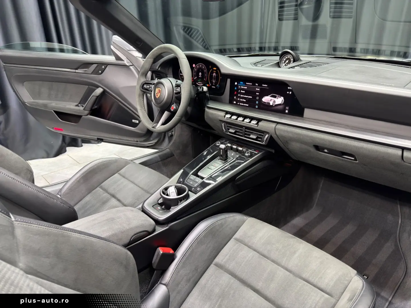 PORSCHE 992.2 911 Carrera GTS T-Hybrid Cabriolet BOSE