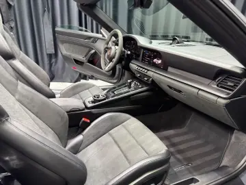 PORSCHE 992.2 911 Carrera GTS T-Hybrid Cabriolet BOSE