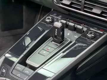 PORSCHE 992.2 911 Carrera GTS T-Hybrid Cabriolet BOSE