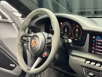 PORSCHE 992.2 911 Carrera GTS T-Hybrid Cabriolet BOSE