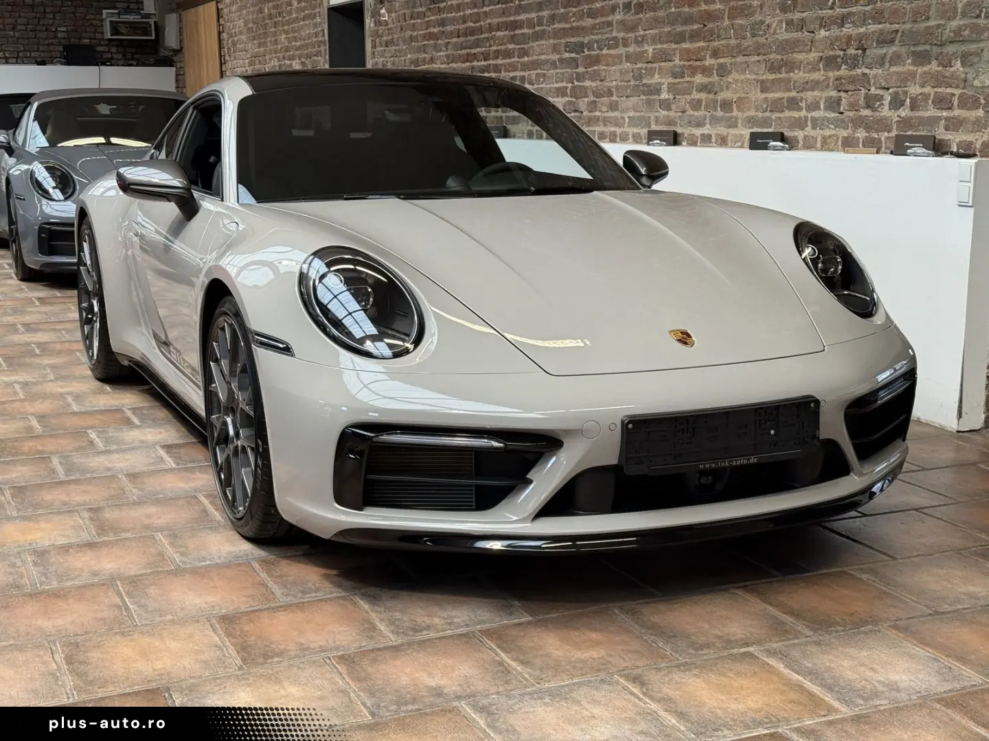 PORSCHE 992 911 Carrera T SPORTDESIGN- ABGAS BOSE KAMERA