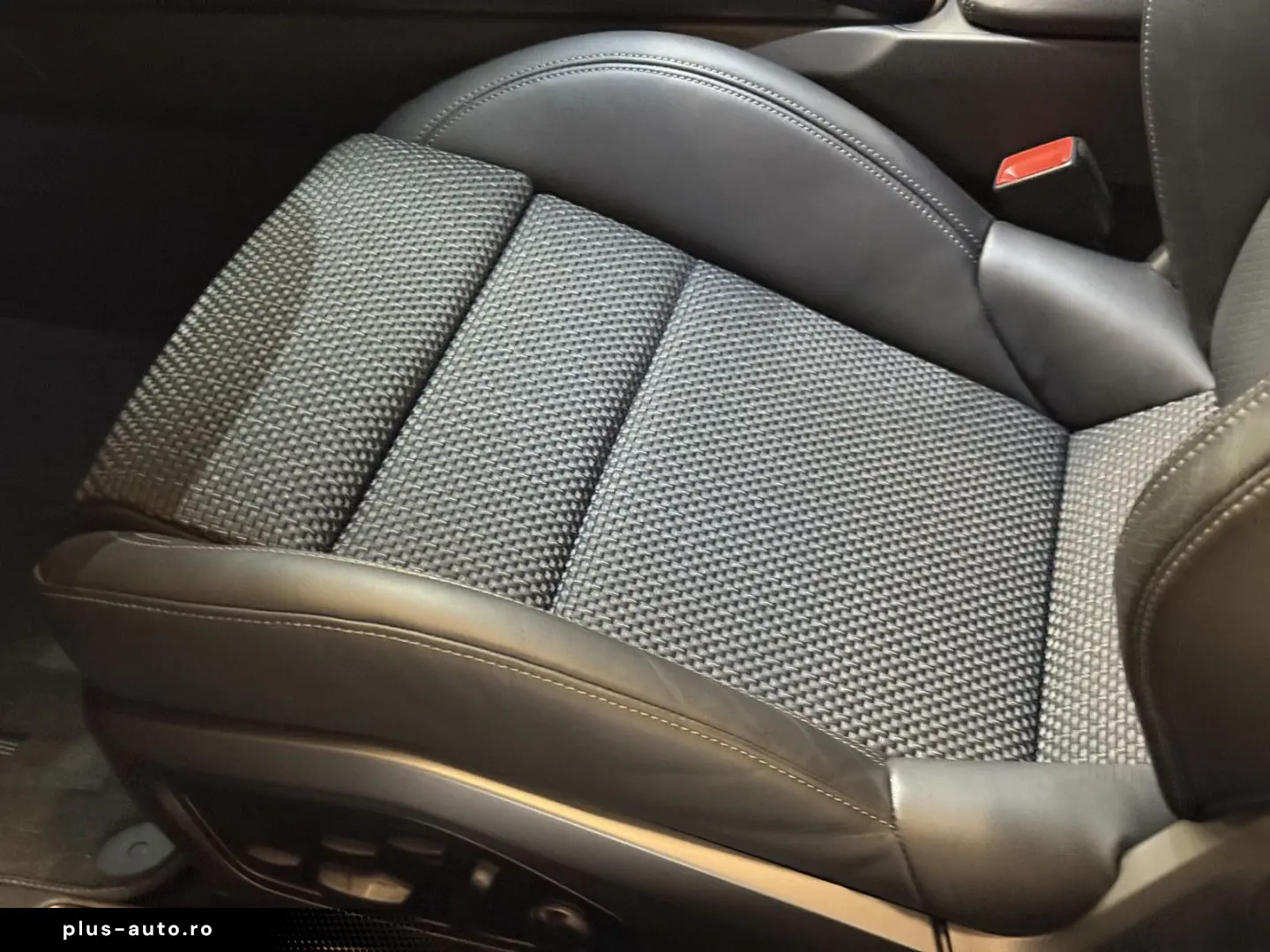 PORSCHE 992 911 Carrera T SPORTDESIGN- ABGAS BOSE KAMERA