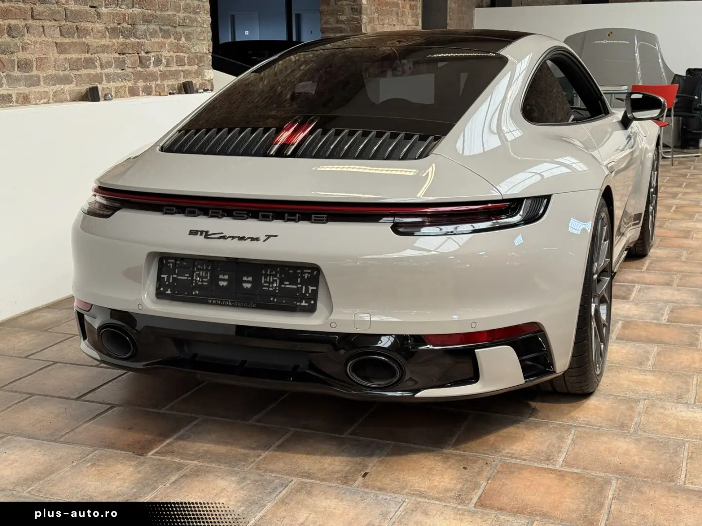 PORSCHE 992 911 Carrera T SPORTDESIGN- ABGAS BOSE KAMERA