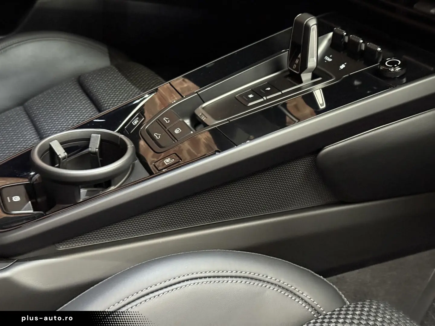 PORSCHE 992 911 Carrera T SPORTDESIGN- ABGAS BOSE KAMERA