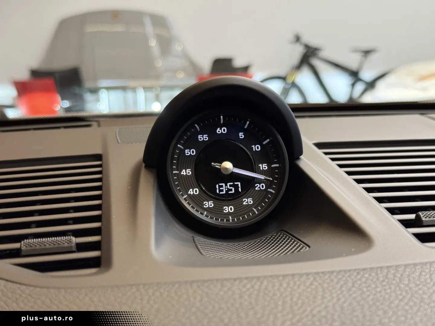 PORSCHE 992 911 Carrera T SPORTDESIGN- ABGAS BOSE KAMERA