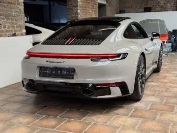 PORSCHE 992 911 Carrera T SPORTDESIGN- ABGAS BOSE KAMERA
