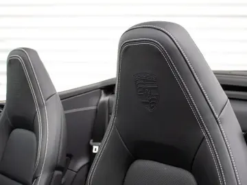 PORSCHE 911 992.2 Carrera 4 GTS Cabriolet PCCB Burmester