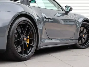 PORSCHE 911 992.2 Carrera 4 GTS Cabriolet PCCB Burmester