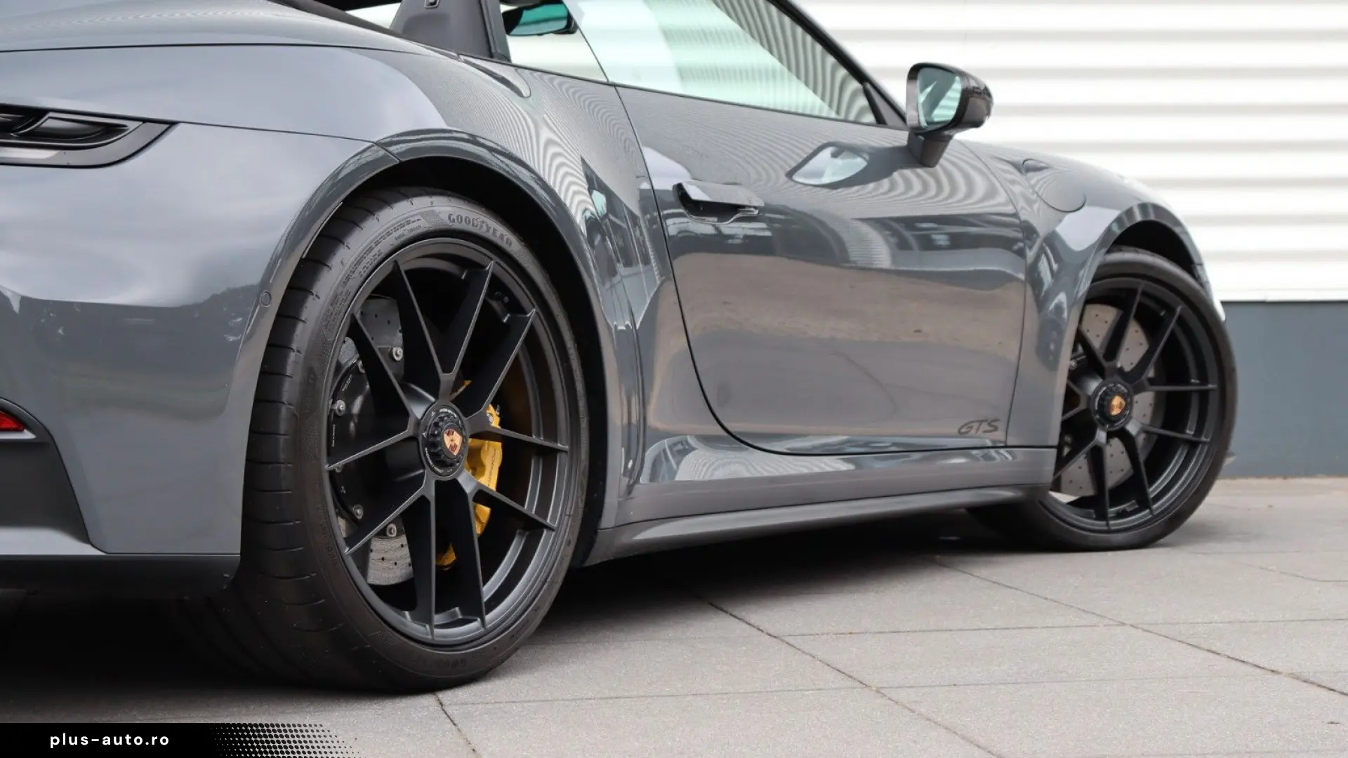 PORSCHE 911 992.2 Carrera 4 GTS Cabriolet PCCB Burmester