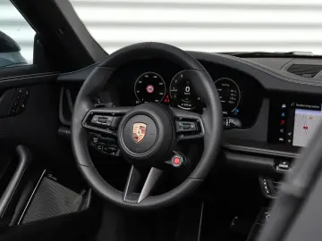 PORSCHE 911 992.2 Carrera 4 GTS Cabriolet PCCB Burmester