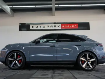 PORSCHE Cayenne Coupe S E-Hybrid P-Display SpAbgas MEGA!