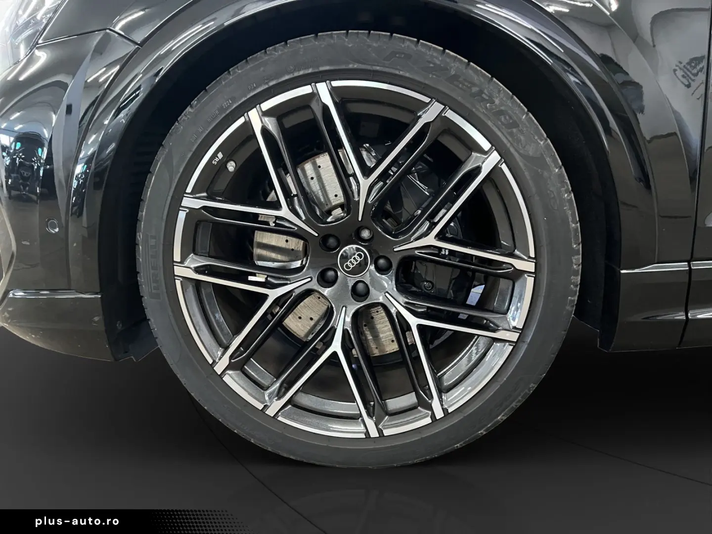 AUDI RS Q8 AHK Pano LM 23  RS-Abgas B&O Head-Up 360