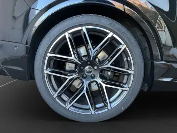 AUDI RS Q8 AHK Pano LM 23  RS-Abgas B&O Head-Up 360