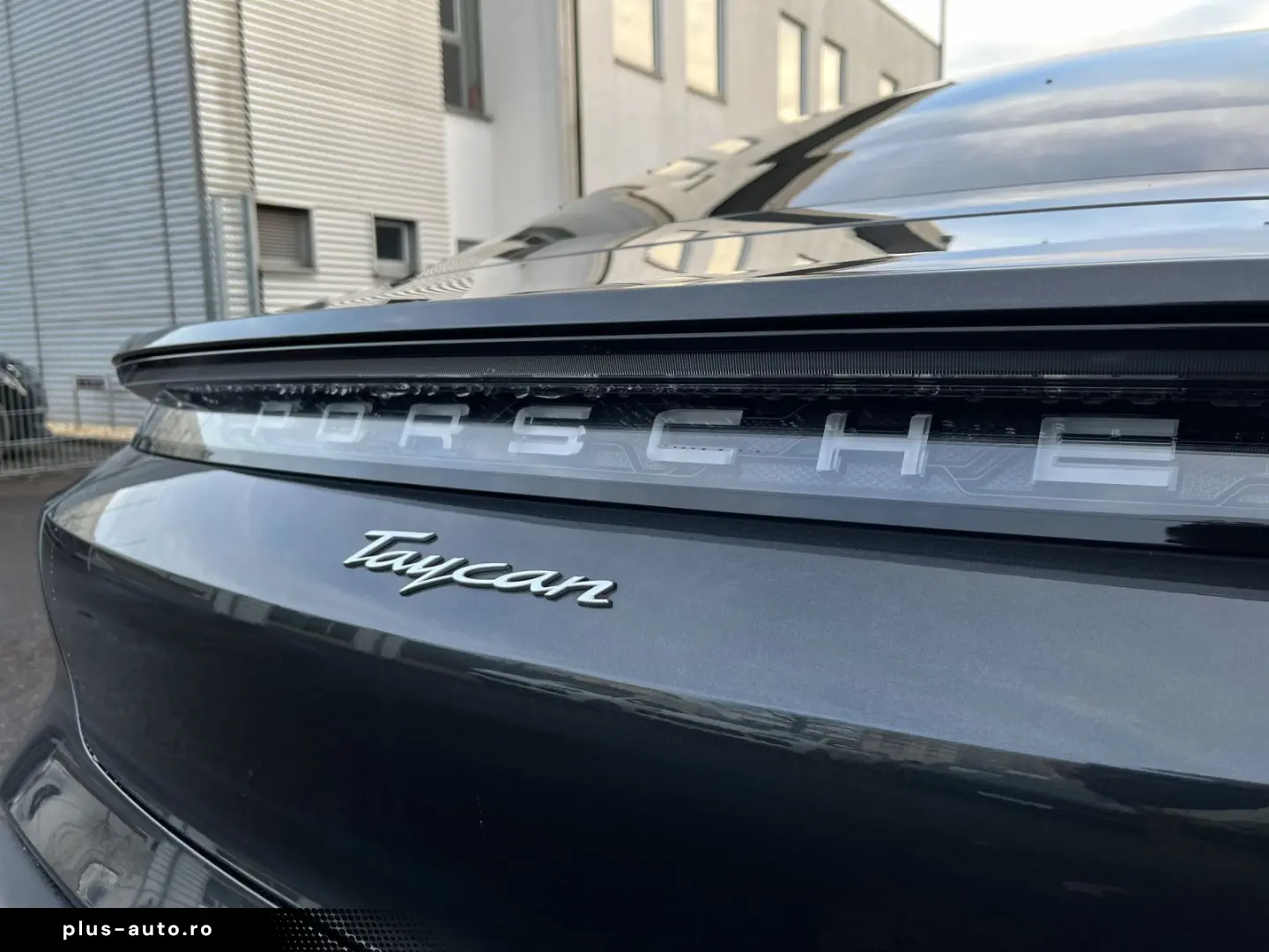 PORSCHE Taycan Servo  Privacy Head-Up PDLS