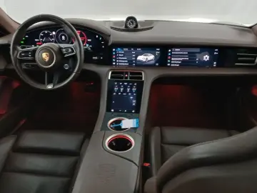 PORSCHE Taycan 4 S Clubleder 2xDisplay HuD Pano Chrono