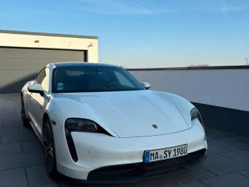 PORSCHE Taycan Plus Batterie  Garantie  09.2026