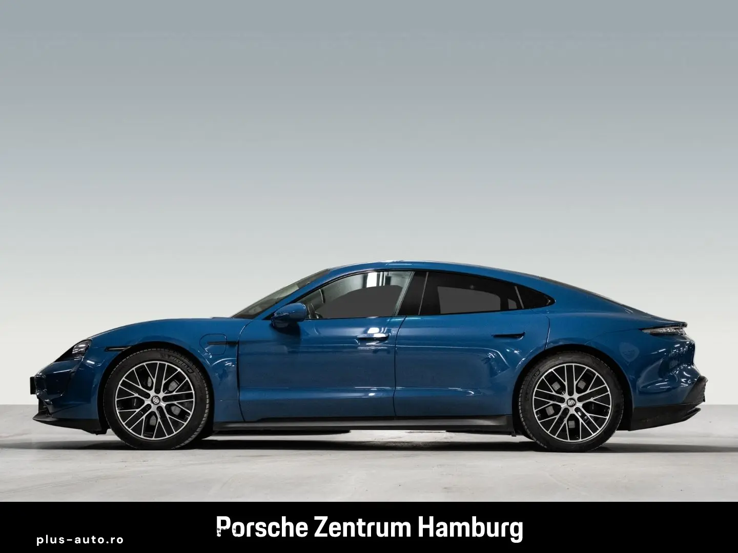PORSCHE Taycan Servolenkung Plus  Head-Up