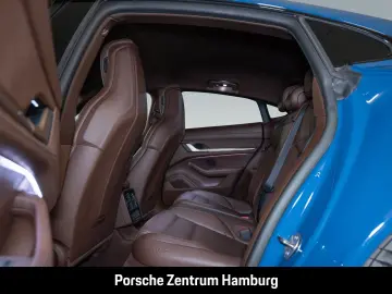 PORSCHE Taycan Servolenkung Plus  Head-Up