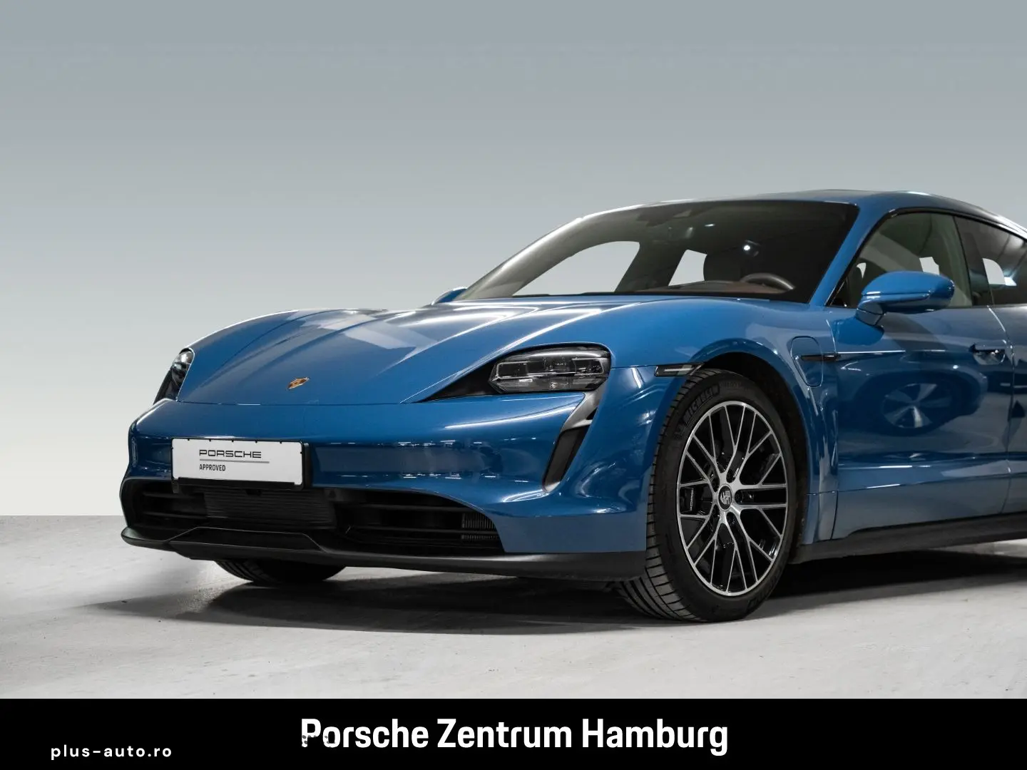 PORSCHE Taycan Servolenkung Plus  Head-Up