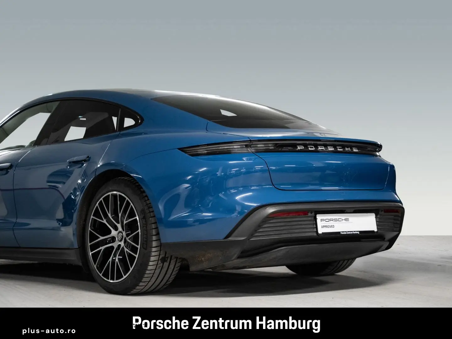 PORSCHE Taycan Servolenkung Plus  Head-Up