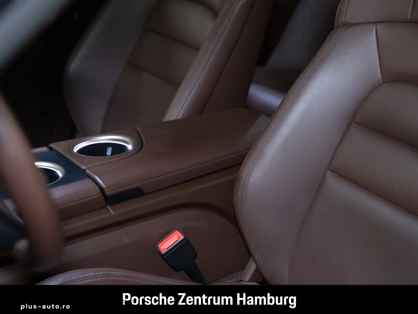 PORSCHE Taycan Servolenkung Plus  Head-Up