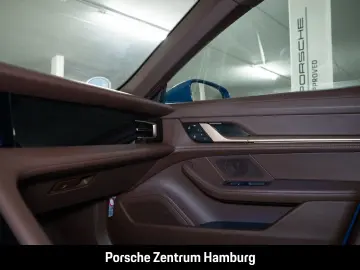 PORSCHE Taycan Servolenkung Plus  Head-Up