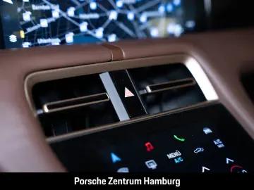 PORSCHE Taycan Servolenkung Plus  Head-Up