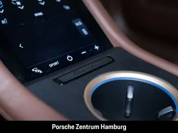 PORSCHE Taycan Servolenkung Plus  Head-Up