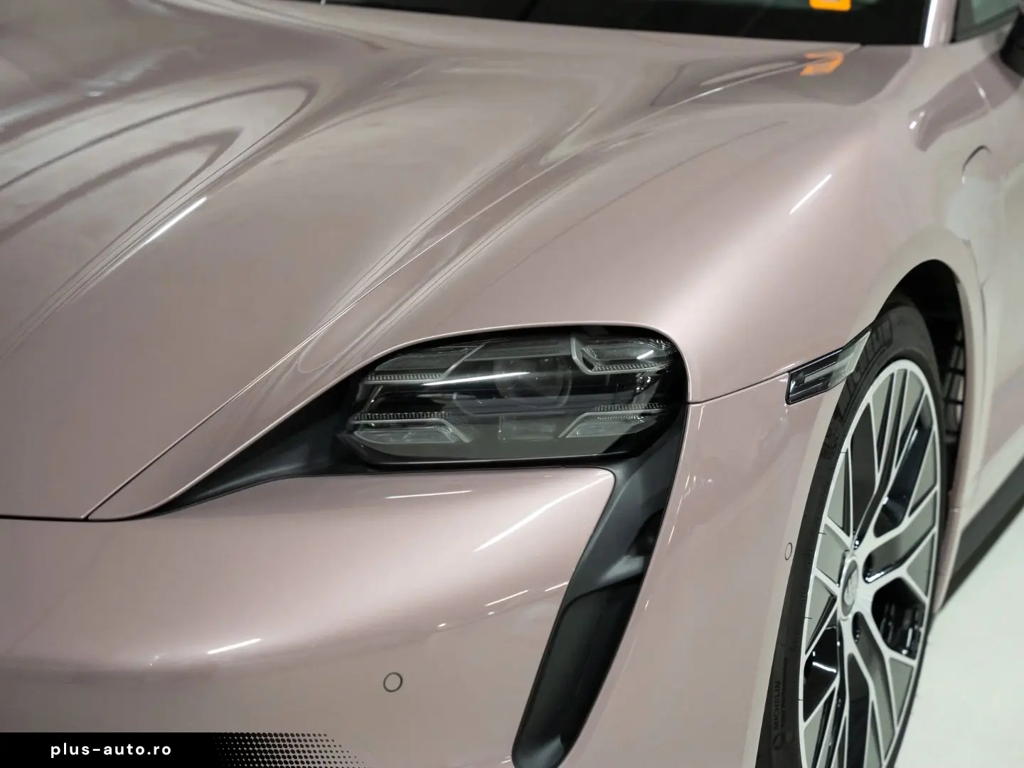 PORSCHE Taycan 4S InnoDrive Surround View Beifahrerdispl