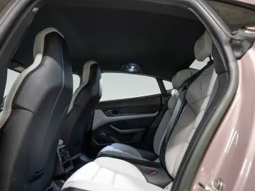 PORSCHE Taycan 4S InnoDrive Surround View Beifahrerdispl