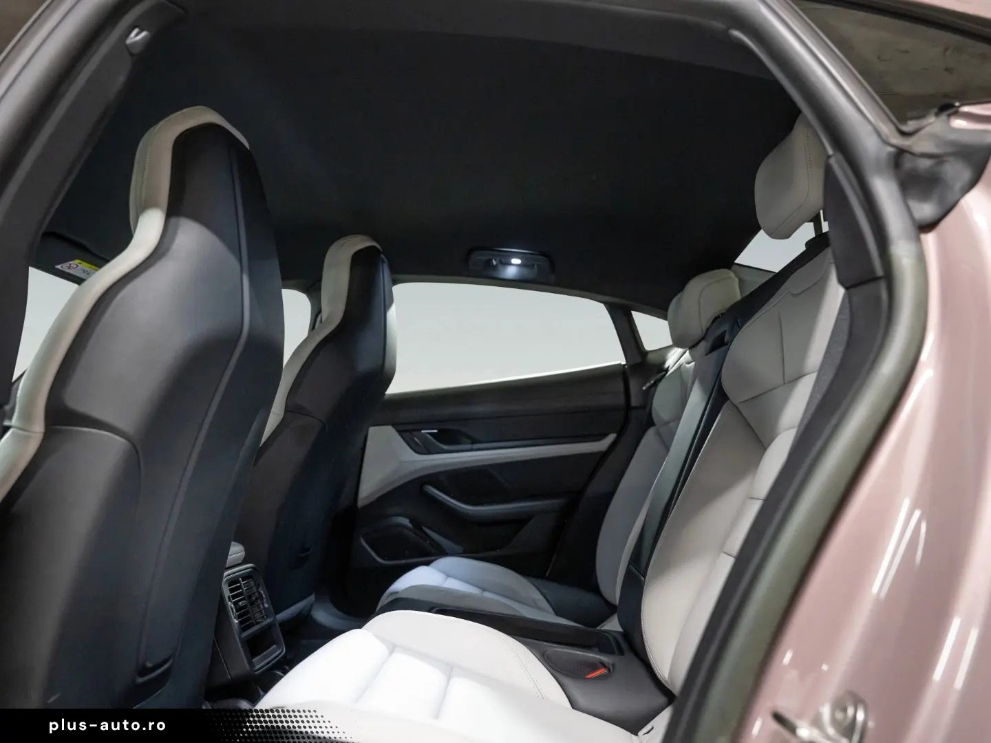 PORSCHE Taycan 4S InnoDrive Surround View Beifahrerdispl